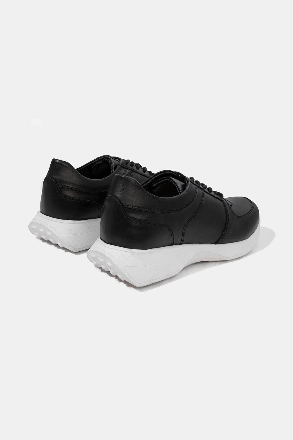 Black Casual Sneaker