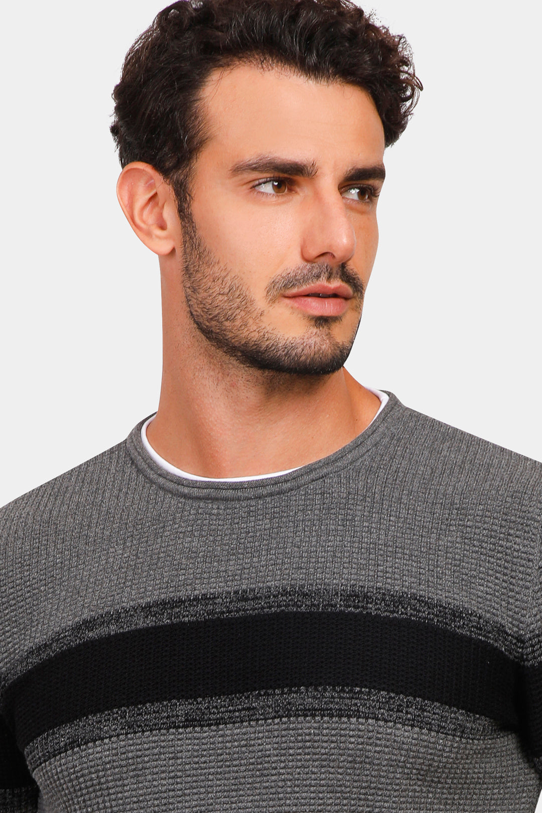 pullover-crew-neck-slim-fit-grey